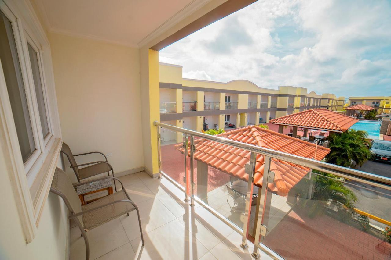 شاطئ بالم Pearl Aruba Condos المظهر الخارجي الصورة